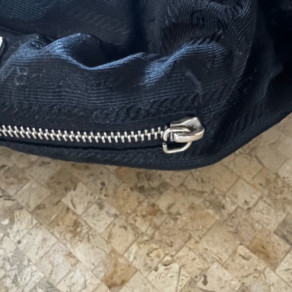 Vintage Prada Semitracolla Tessuto + Vitel Black Shoulder Bag - Picture 16 of 16